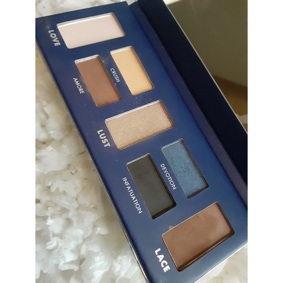 3 Collections of Lorac Eyeshadows and Lorac Powder - Picture 3 of 8